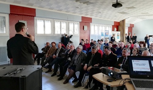 Présentation à mme J Gourault