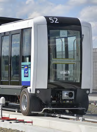 Vue d'une rame avec 4  pneus