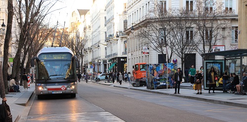 bus rapide à Lyon
