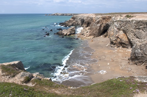 Presqu'ile de QUiberon, côte granitique avec plage en recul