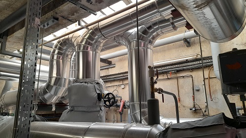 réseau d'eau chaude en sous-sol