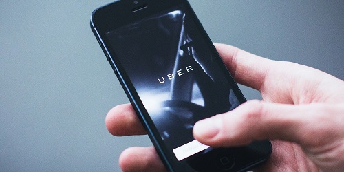 smartphone avec l'appli Uber