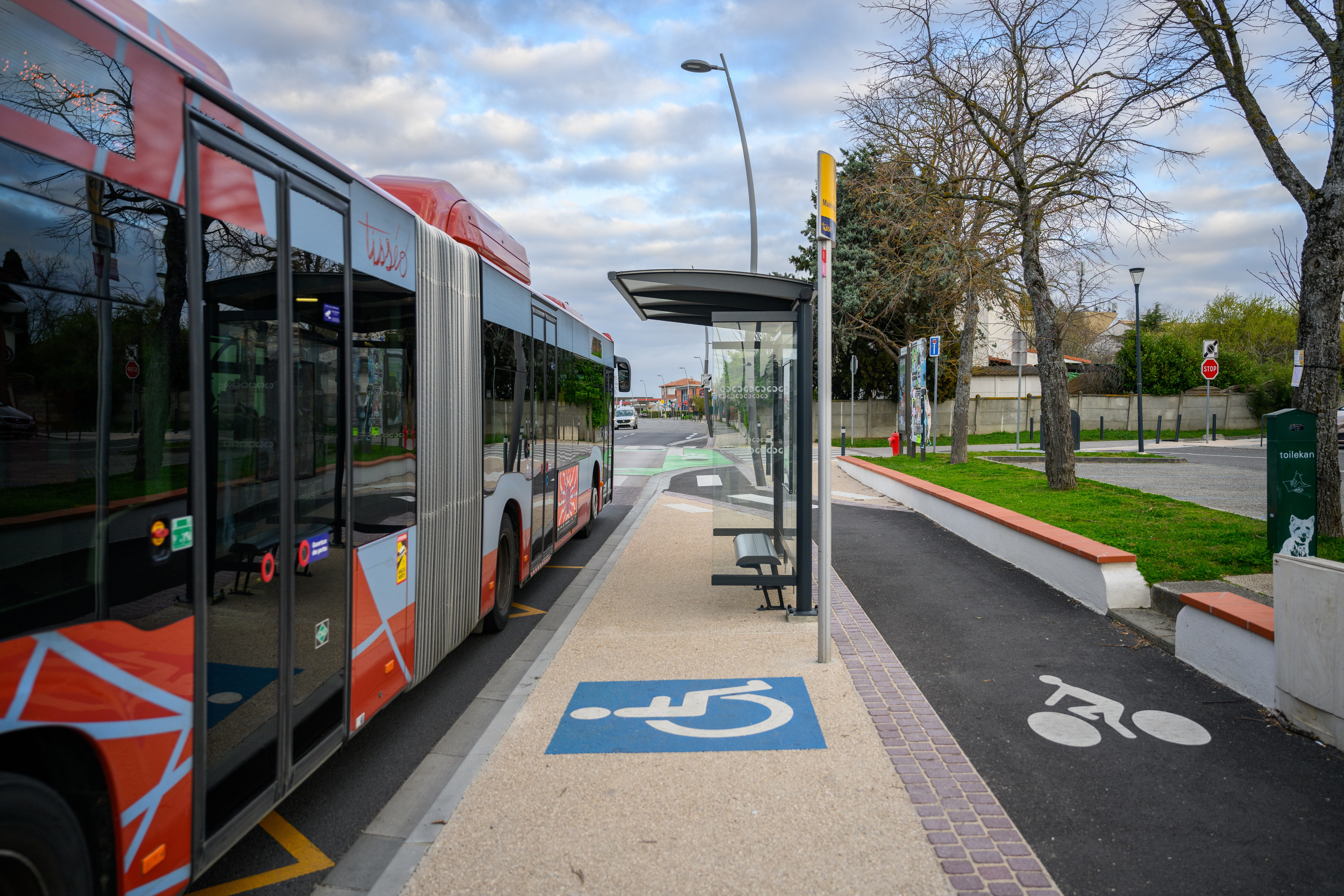 Accessibilité des transports urbains et interurbains : résultats de la 5ème enquête auprès des AOM et collectivités