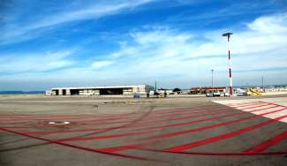 Mise aux normes des éclairements sur les aires de stationnement des avions de l’aéroport Marseille-Provence