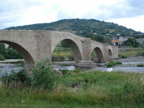 Brives-Charensac la Loire avec son vieux pont - Havang