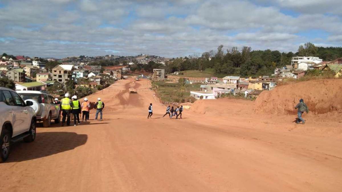 Le Cerema apporte son expertise en sécurité routière pour la réalisation d’une rocade à Madagascar