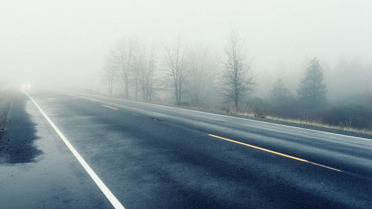 Route brouillard et pluie