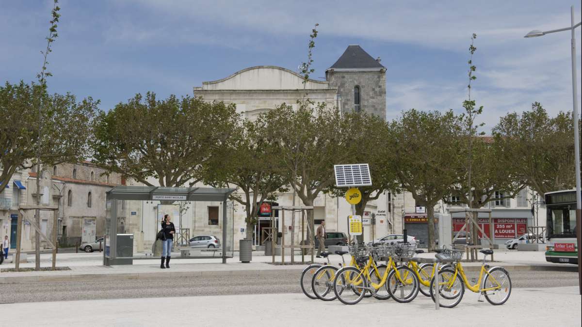 Pôle d'échange Yélo en Poitou Charentes : vélo et transports en commun