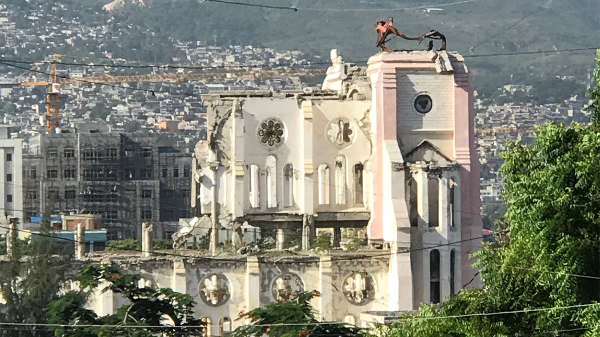 Centre ville de Port-au-Prince, vue de la Cathédrale détruite par le séisme du 12 janvier 2010