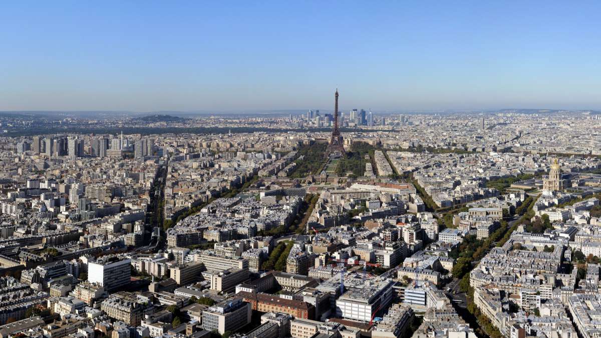 Vue panoramique de Paris avec la tour Eiffel
