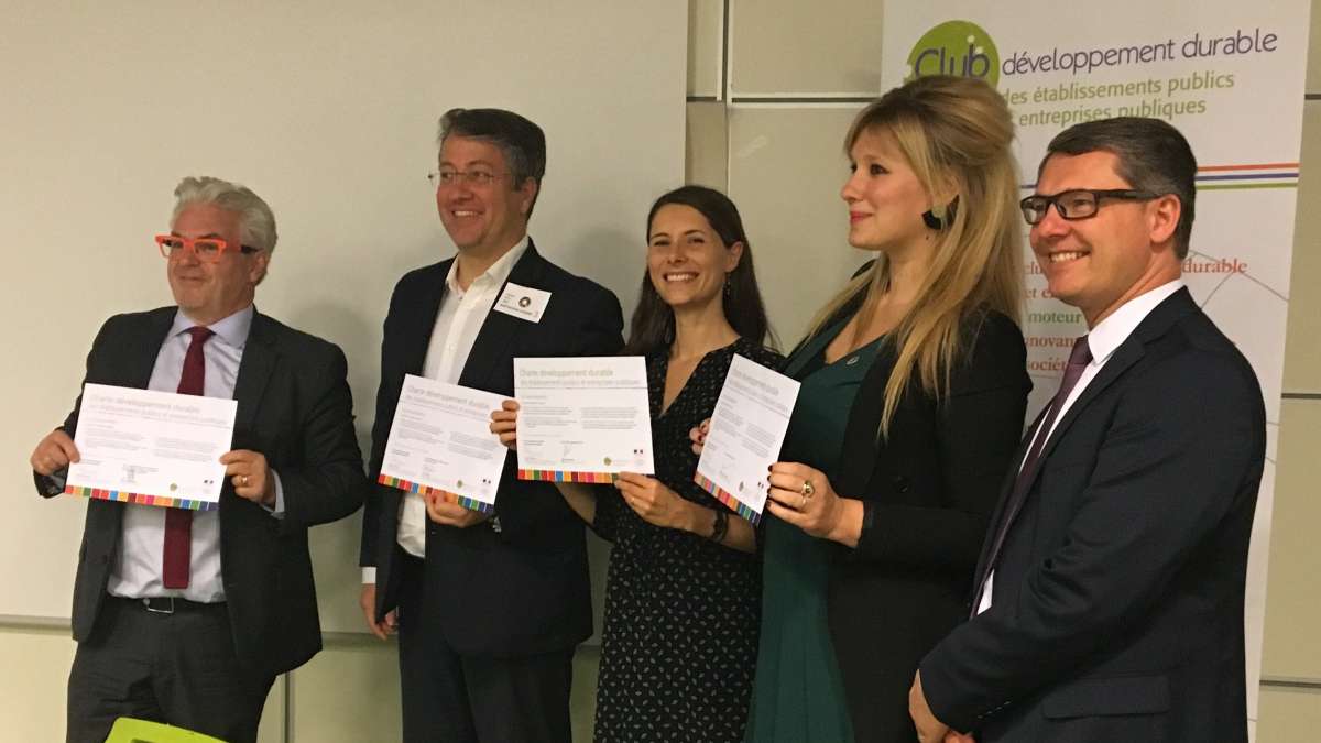 Signature de la charte