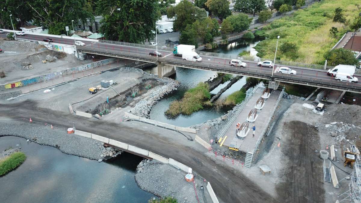 Construction du nouveau pont de Saint Denis de la Réunion