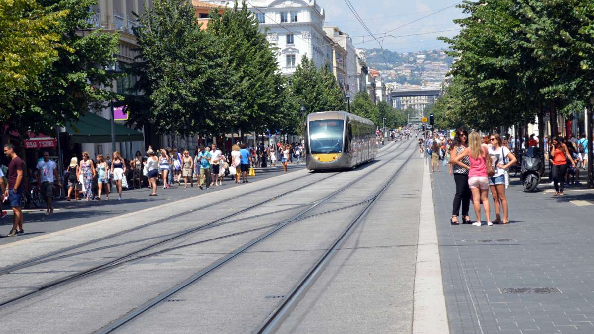 Tramway à Nice- Daniel Joseph-Reinette / Terra
