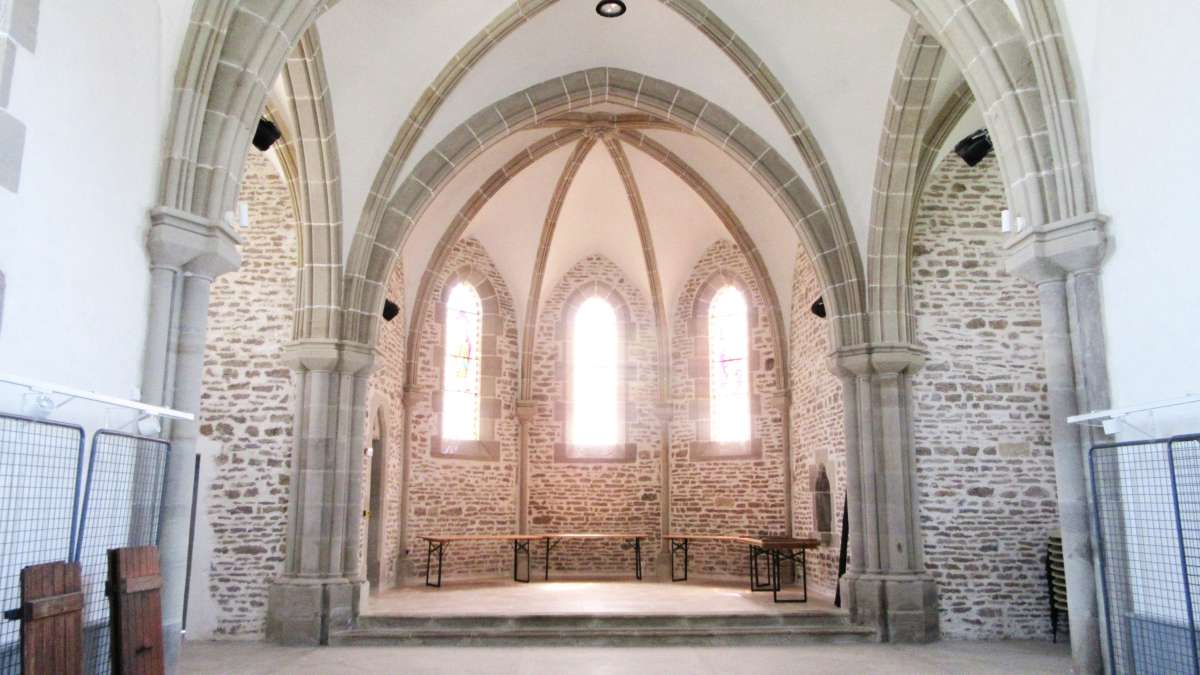 Acoustique - Intérieur de la cathédrale de Liévans
