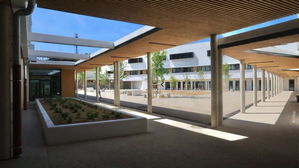 Nouveau collège dans les Bouches-du-Rhône
