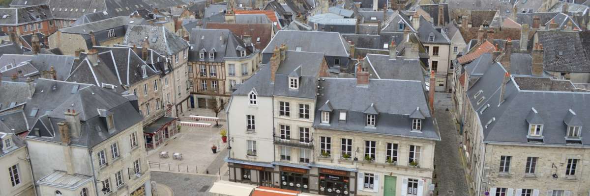 Laon - vue sur la vieille ville depuis la cathédrale Notre Dame 