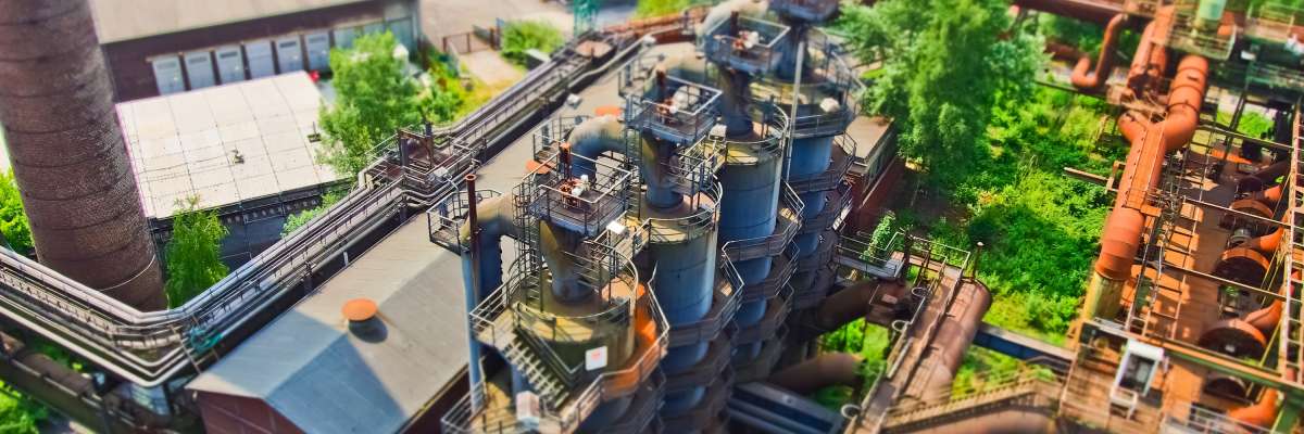 Vue aérienne d'une usine